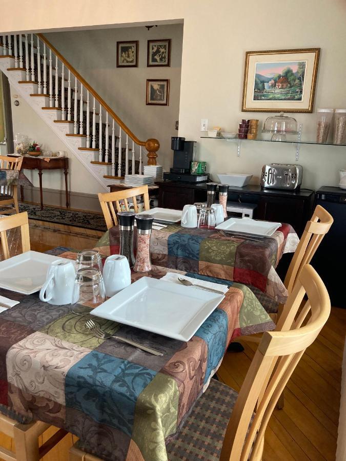 Chez L'Doc Bed & Breakfast Saint-Prosper Exterior foto