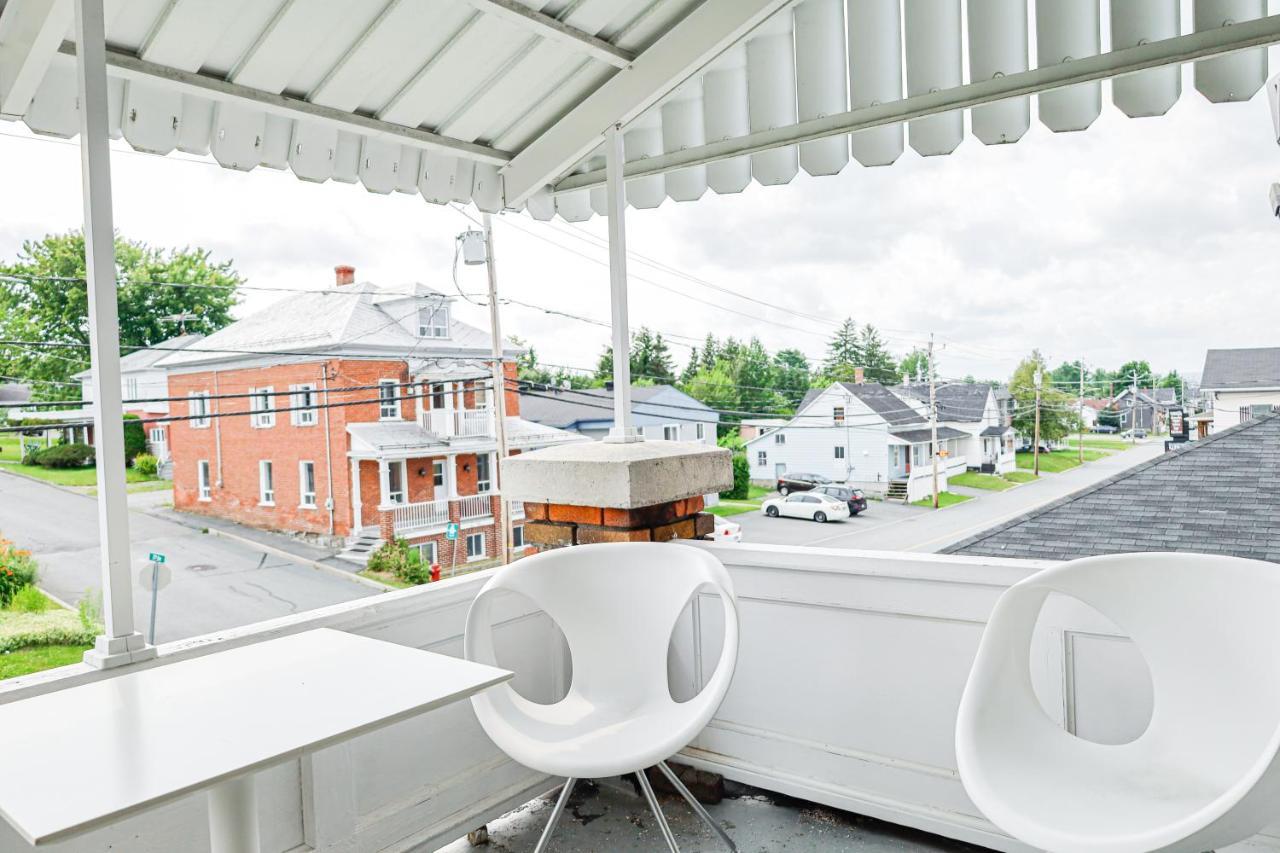 Chez L'Doc Bed & Breakfast Saint-Prosper Exterior foto